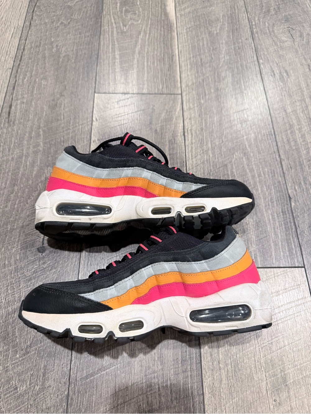Nike Air Max 95 Essential Ocean Cube size 6.5 men’s/8.5 women’s